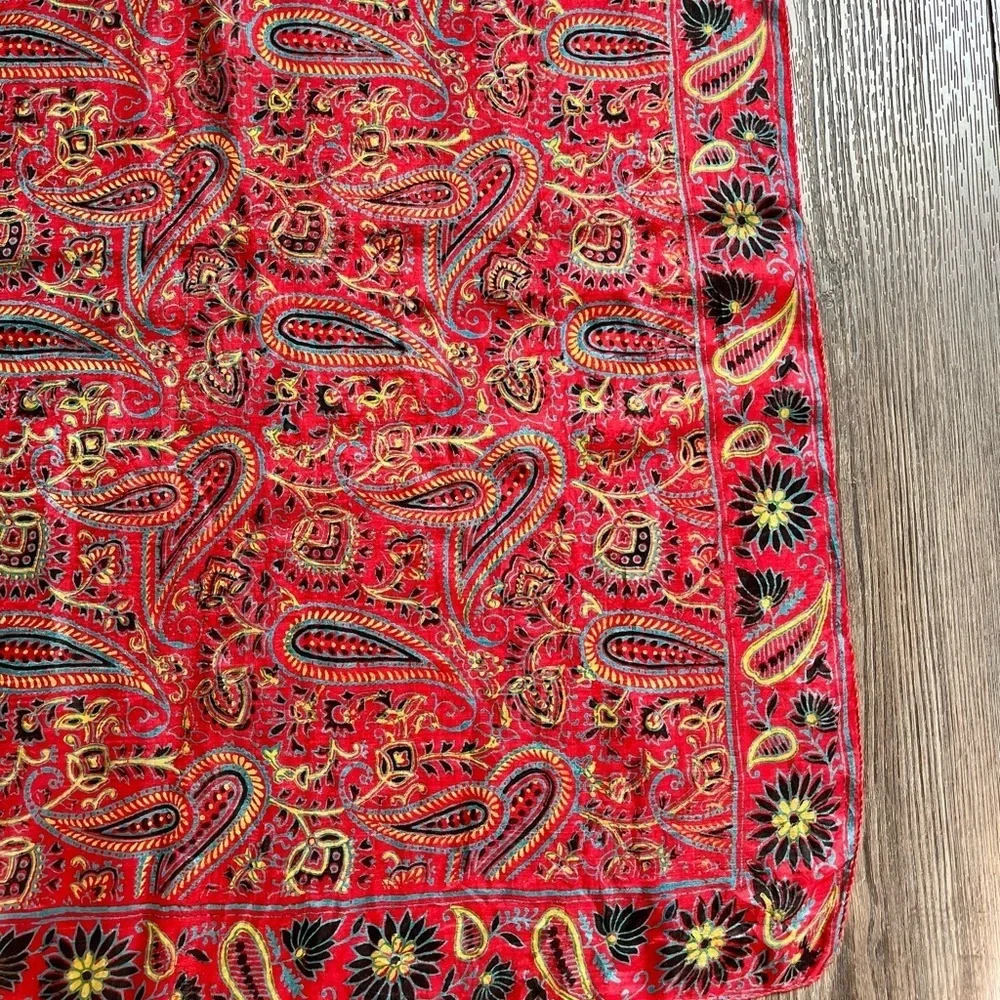 100% pure silk Vibrant Paisley Bandana scarf 25/26 inches